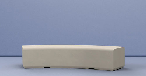 Banc public design - BEAM R3000 - Sirolis - en béton / sans dossier / sans accoudoirs