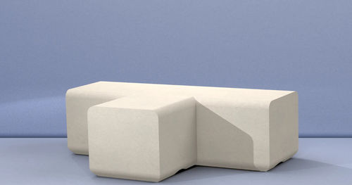Banc public design minimaliste - BEAM T - Sirolis - en béton armé / sans dossier / sans accoudoirs