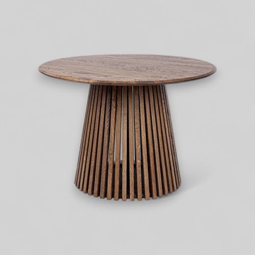 Table contemporaine - OREO - Meubles des Carpates - en chêne / avec piètement en chêne / ronde