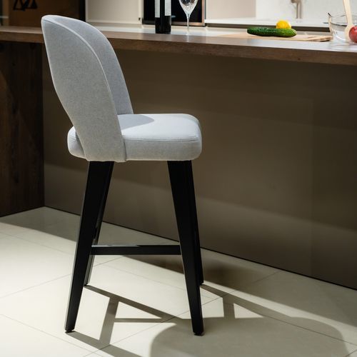 Chaise de bar contemporaine - FORTE - Meubles des Carpates - d'intérieur / en tissu / avec repose-pieds