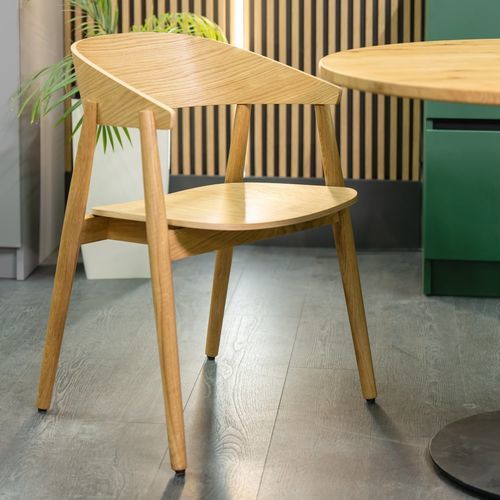 Chaise moderne - CHESTER - Meubles des Carpates - d'intérieur / pour salon / en chêne
