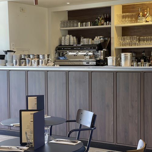 Panneau de revêtement - DECOR DE BAR - Studio Gazelles - pour agencement intérieur / inrayable / à grande résistance