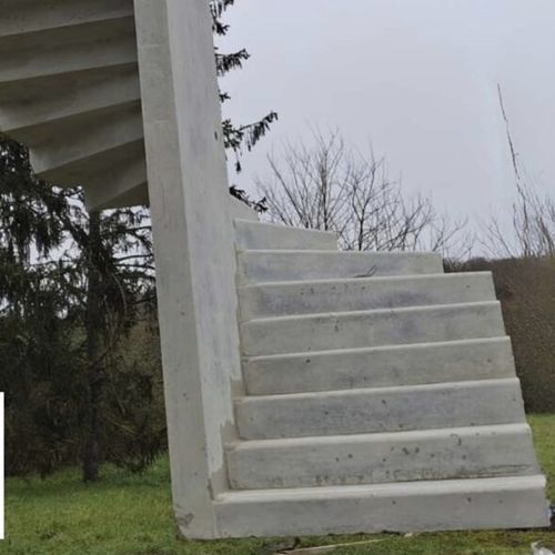 Escalier préfabriqué - Groupe Saint Léonard - demi-tournant / à marches en béton / structure en béton