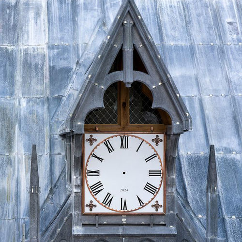 Horloge classique - CATHEDRAL OF PARIS - TRADITION PIERRE - pour façade / analogique / pour établissement public