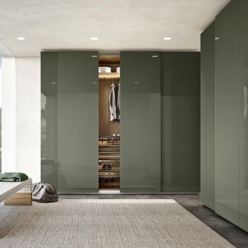 Armoire moderne - ANTA LISCIA - benedetti MOBILI - en bois / à porte coulissante / avec miroir