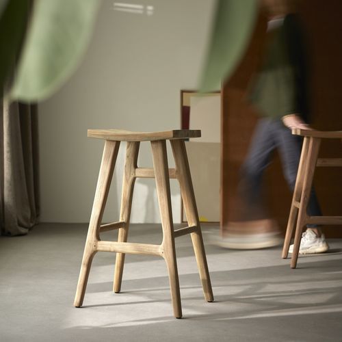 Tabouret de bar contemporain - ALIA - TICKET FOR THE MOON - en teck / avec piètement en teck / 4 pieds