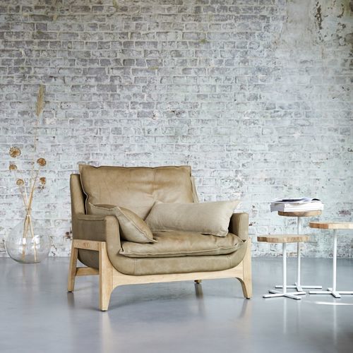 Fauteuil contemporain - WOODNEST - Tikamoon - en cuir / en mousse / en lin