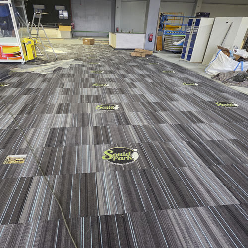 Moquette bouclée - LINEAL  - Casino Carpets S.L. - en nylon / professionnelle / à rayures