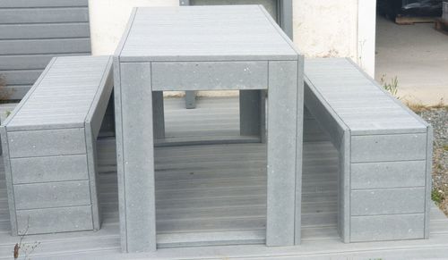 Ensemble table et bancs contemporain - SAUVES - Urban'Ex - acier / de jardin / d'extérieur