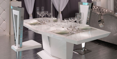 Table contemporaine - OPERA 30 - BRUMMEL - en verre laqué / blanche