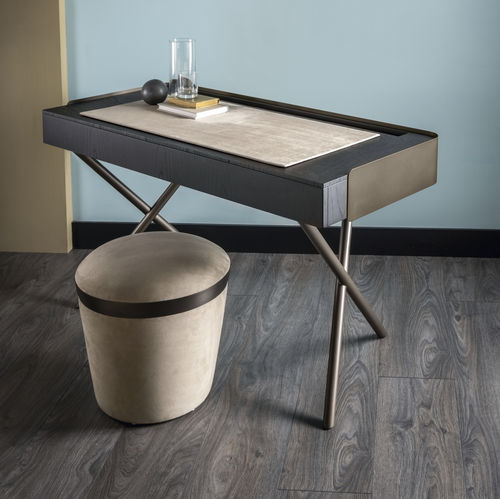 Bureau sur pied - LUIS - CANTORI - contemporain / bois / en cuir
