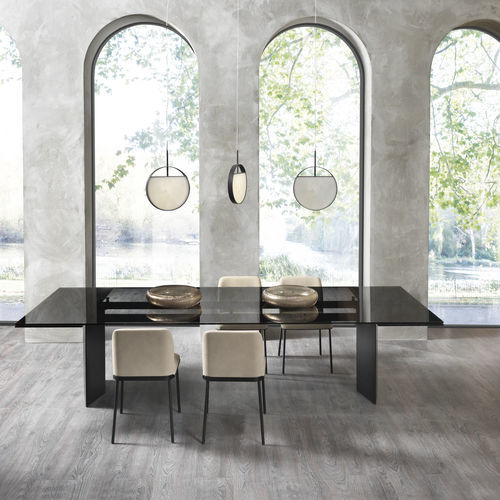 Table contemporaine - MILTON - CANTORI - en verre / avec piètement en acier / rectangulaire