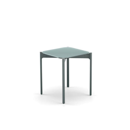 Table d'appoint contemporaine - IZON - DEDON GmbH - en verre / en stratifié / avec piètement en aluminium