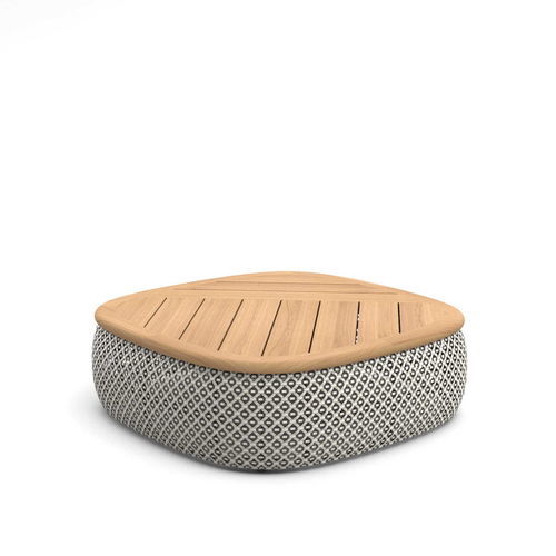 Table basse contemporaine - MDEAR - DEDON GmbH - en teck / avec piètement en frêne / carrée