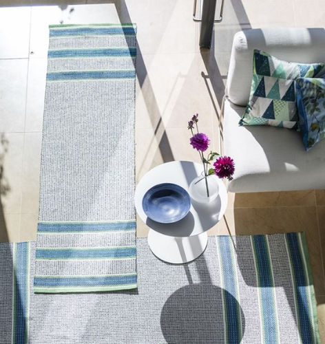 Tapis de couloir - POMPANO COBALT - DESIGNERS GUILD - contemporain / à rayures / en polyester