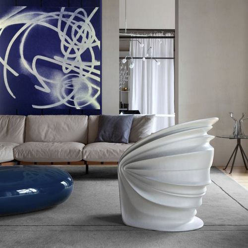 Chaise contemporaine - MODESTY VEILED - DRIADE - d'intérieur / d'extérieur / en polyéthylène