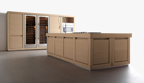 Cuisine contemporaine - Wood 100% - EFFETI INDUSTRIE - en châtaignier / avec îlot / sans poignée