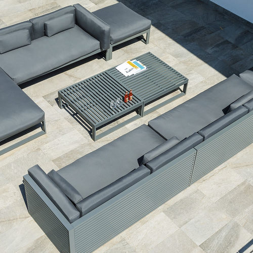 Table basse contemporaine - DNA  - GANDIA BLASCO - en aluminium thermolaqué / en aluminium anodisé / avec piètement en aluminium