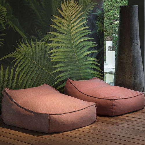 Pouf design - WEST CAY - VILLEVENETE BY GATTI - en tissu / en bois / rectangulaire