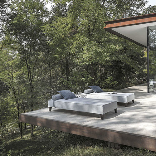 Bain de soleil design - TORTUGA - VILLEVENETE BY GATTI - en tissu / en bois / contract