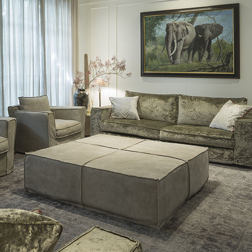 Ottoman contemporain - CROSS - VILLEVENETE BY GATTI - en tissu / en cuir / carré