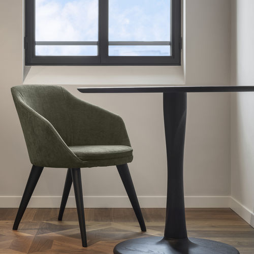 Chaise design - SANDAY - VILLEVENETE BY GATTI - d'intérieur / en tissu / avec piètement en bois massif