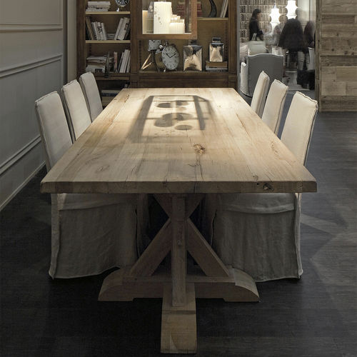 Table design - PORTLAND - VILLEVENETE BY GATTI - en chêne / avec piètement en bois / rectangulaire