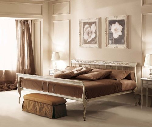 Lit double - SICHE - GIUSTI PORTOS - classique / en bois massif / en bois