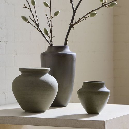 Vase contemporain - Charlie - West Elm - en céramique / fait main / vert