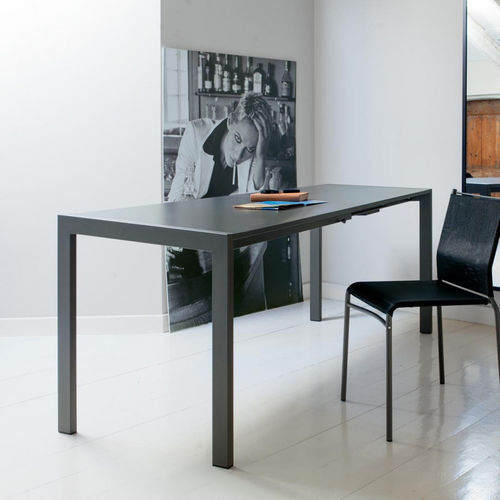 Table contemporaine - CIAK - INGENIA CASA - en mélaminé / en métal laqué / avec piètement en métal laqué