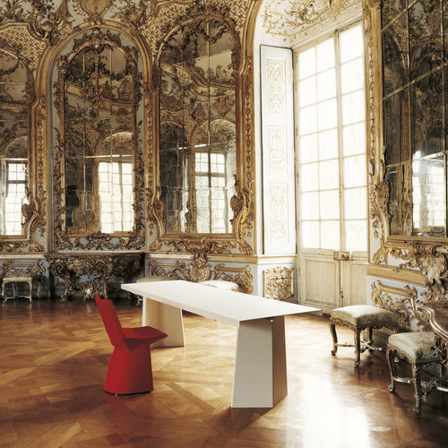 Table contemporaine - PALLAS  - CLASSICON - en tôle d'acier / avec piètement en tôle d'acier / rectangulaire