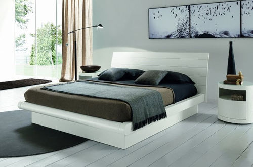 Lit double - WAY - VITTORIA - contemporain / en bois / en bois laqué
