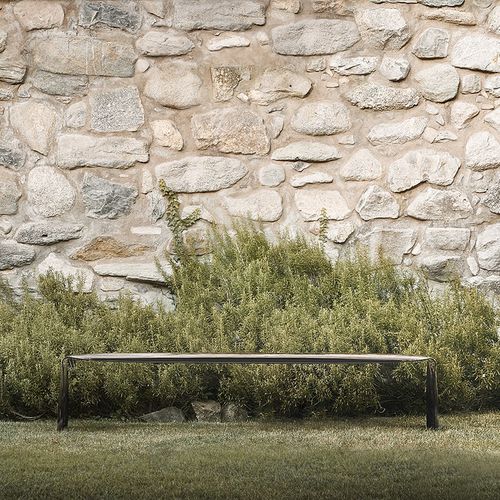 Banc public design minimaliste - LE BANC - MDF Italia - en aluminium peint / sans dossier / sans accoudoirs