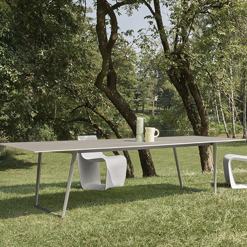 Table contemporaine - AXY  - MDF Italia - en bois / en céramique / en Fenix NTM®
