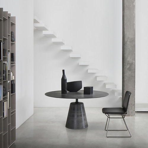 Table contemporaine - ROCK  - MDF Italia - en chêne / en noyer / en bois laqué