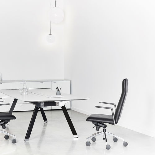 Chaise de conférence contemporaine - SLIM - Nienkamper - en tissu / en aluminium poli / avec piètement en aluminium