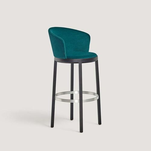 Chaise de bar contemporaine - ARO - CAPDELL - d'intérieur / en tissu / avec piètement en hêtre