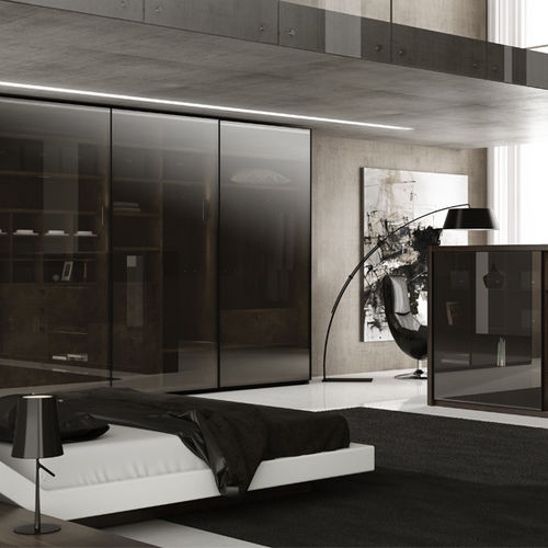 Armoire contemporaine - FORO REFLEX - MUEBLES DOCA - en bois / en verre / à porte coulissante