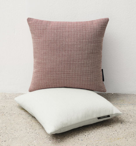 Coussin carré - FUSE - KVADRAT - uni / résidentiel / en coton