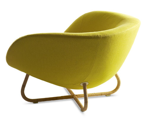 Fauteuil visiteur contemporain - YASMIN : EJ 6 - Erik Jørgensen - en tissu / en mousse de polyuréthane / en bambou