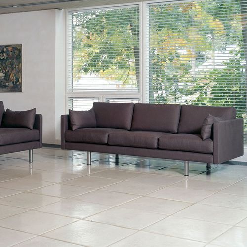 Canapé contemporain - EJ 220/270 - Erik Jørgensen - en tissu / en cuir / avec coussin amovible