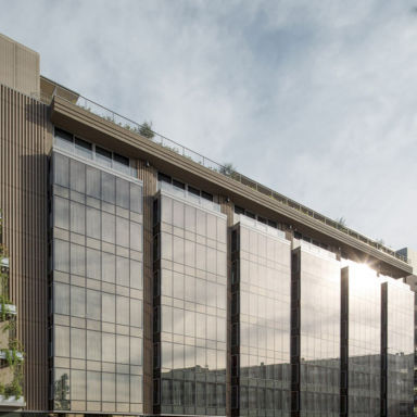 Panneau en verre structurel - ON DEMAND - AGC Glass Europe - coloré / pour bâtiments / couleur personnalisable