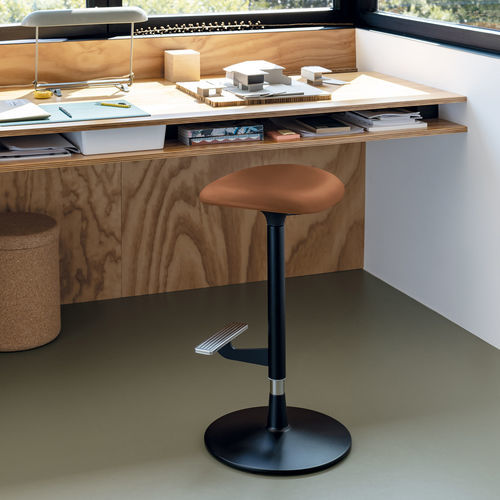 Tabouret de bar contemporain - PILAT - Kristalia - en cuir / en tissu / avec piètement en métal