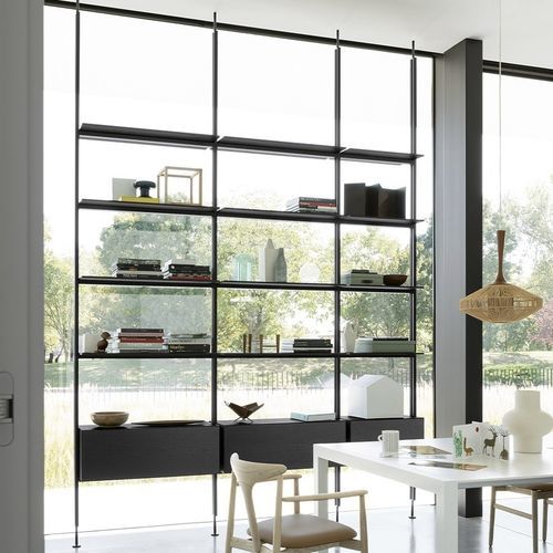Système d'étagères sol plafond - AVENUE–UP - Kristalia - contemporain / en bois / en aluminium