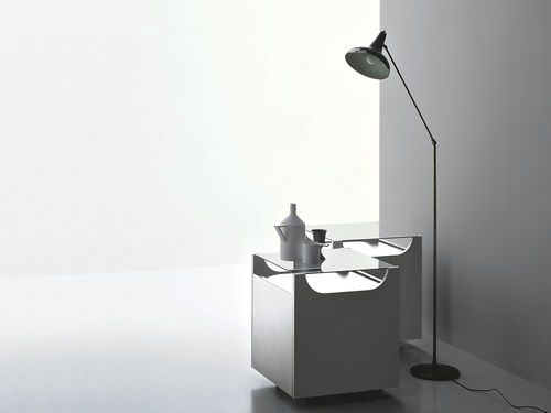 Table d'appoint contemporaine - CUBOVO   - Porro - en verre / en bois laqué / carrée