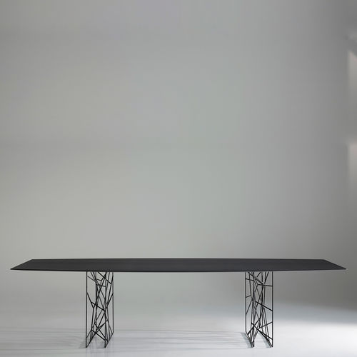 Table contemporaine - SYNAPSIS - Porro - en chêne / en Hemlock / en verre