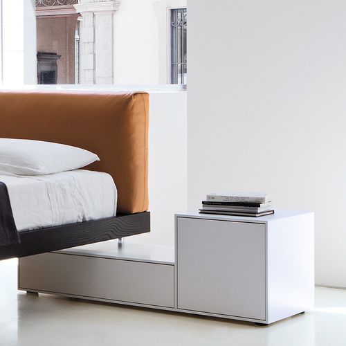 Table de chevet contemporaine - TRUCK  - Porro - en MDF / rectangulaire / résidentielle
