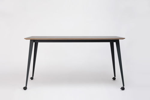Table contemporaine - DON - Ondarreta - en stratifié / en porcelaine / avec piètement en chêne
