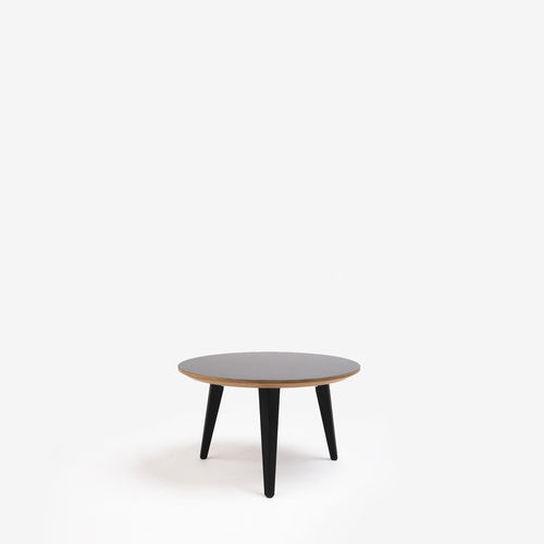 Table basse contemporaine - BOB - Ondarreta - en stratifié / en porcelaine / avec piètement en chêne