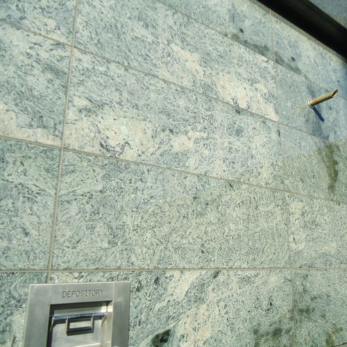 Bardage en panneaux - STONELITE® : VERDE SAN FRANCISCO - Stone panels - en granit / durable / texturé